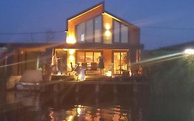 House Thoni
